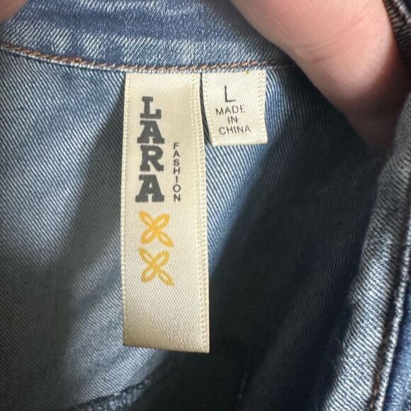 Lara western raw hem denim button down L shirt - Picture 3 of 3